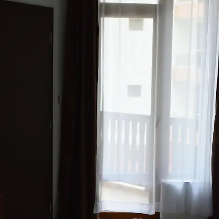 Aquamarine Apartman Szveti Vlasz